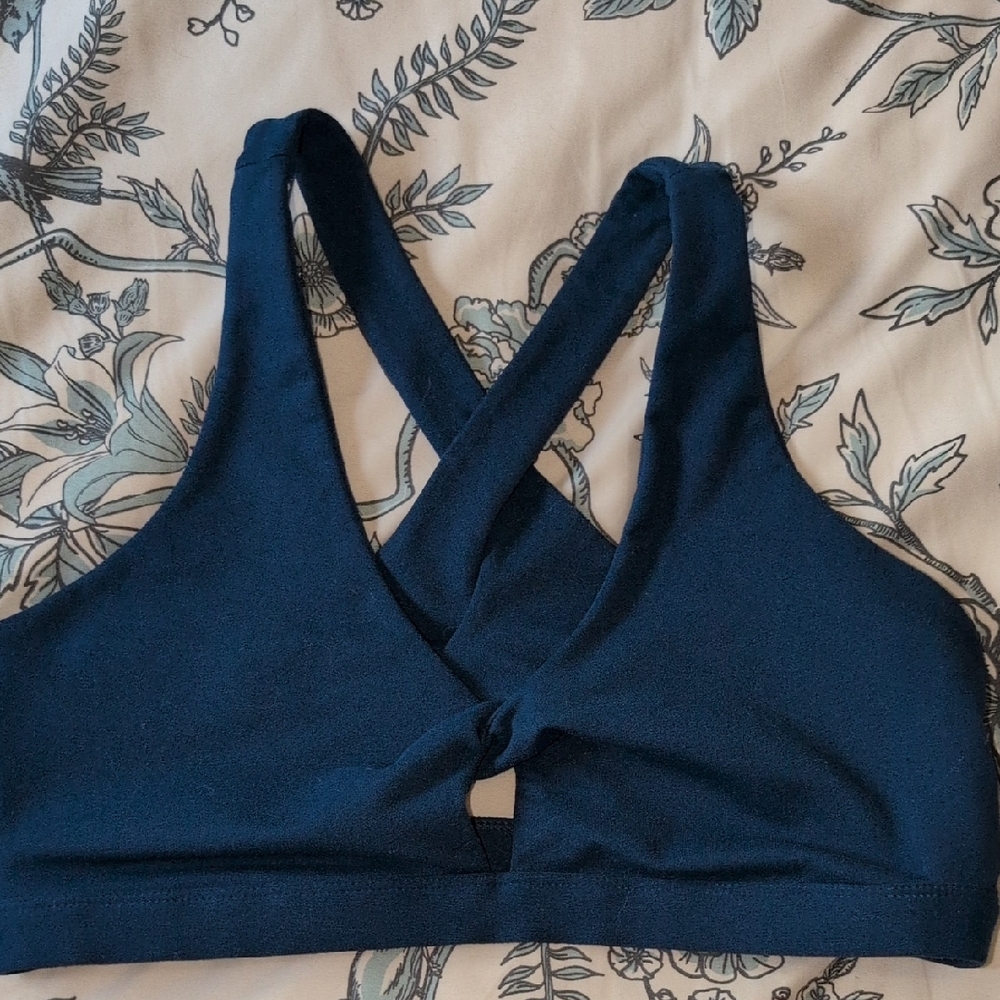 Navy Blue Cross-Back Sports Bra